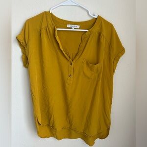 Rose and Olive Brand L Blouse Womens Mustard Yellows with front pocket